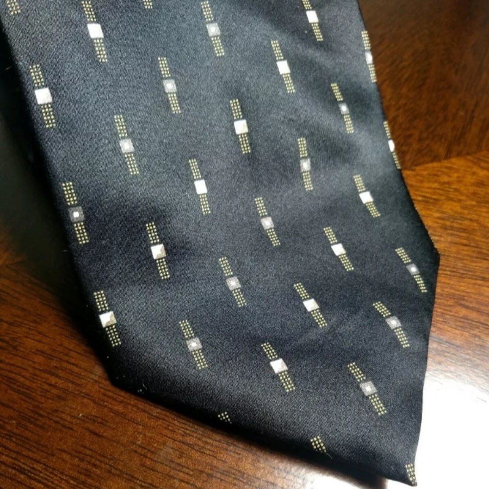 Bergamo Extra Long Men's Silk Necktie. 